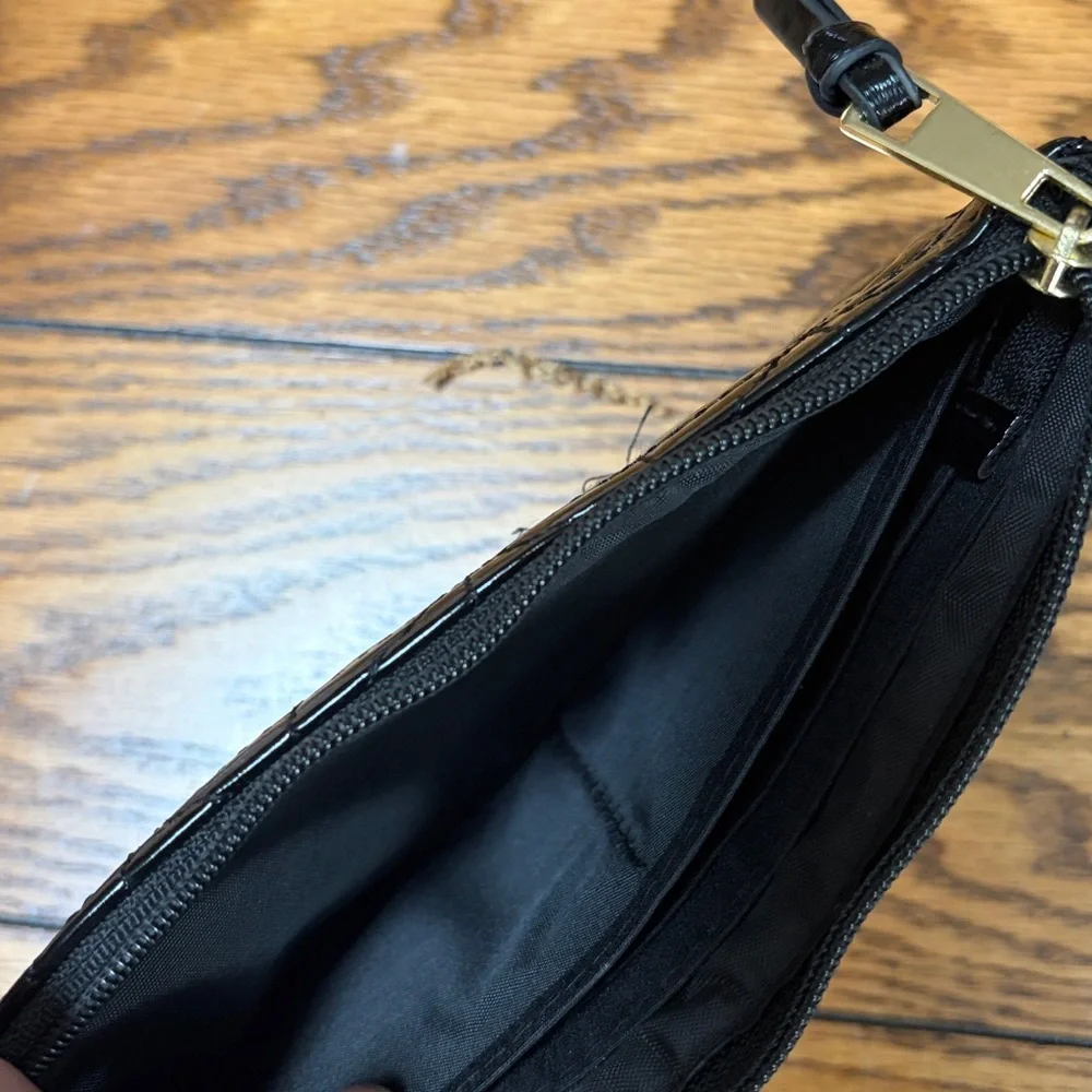 Nicole Miller Black Patent Quilted small purse - Picture 4 of 8